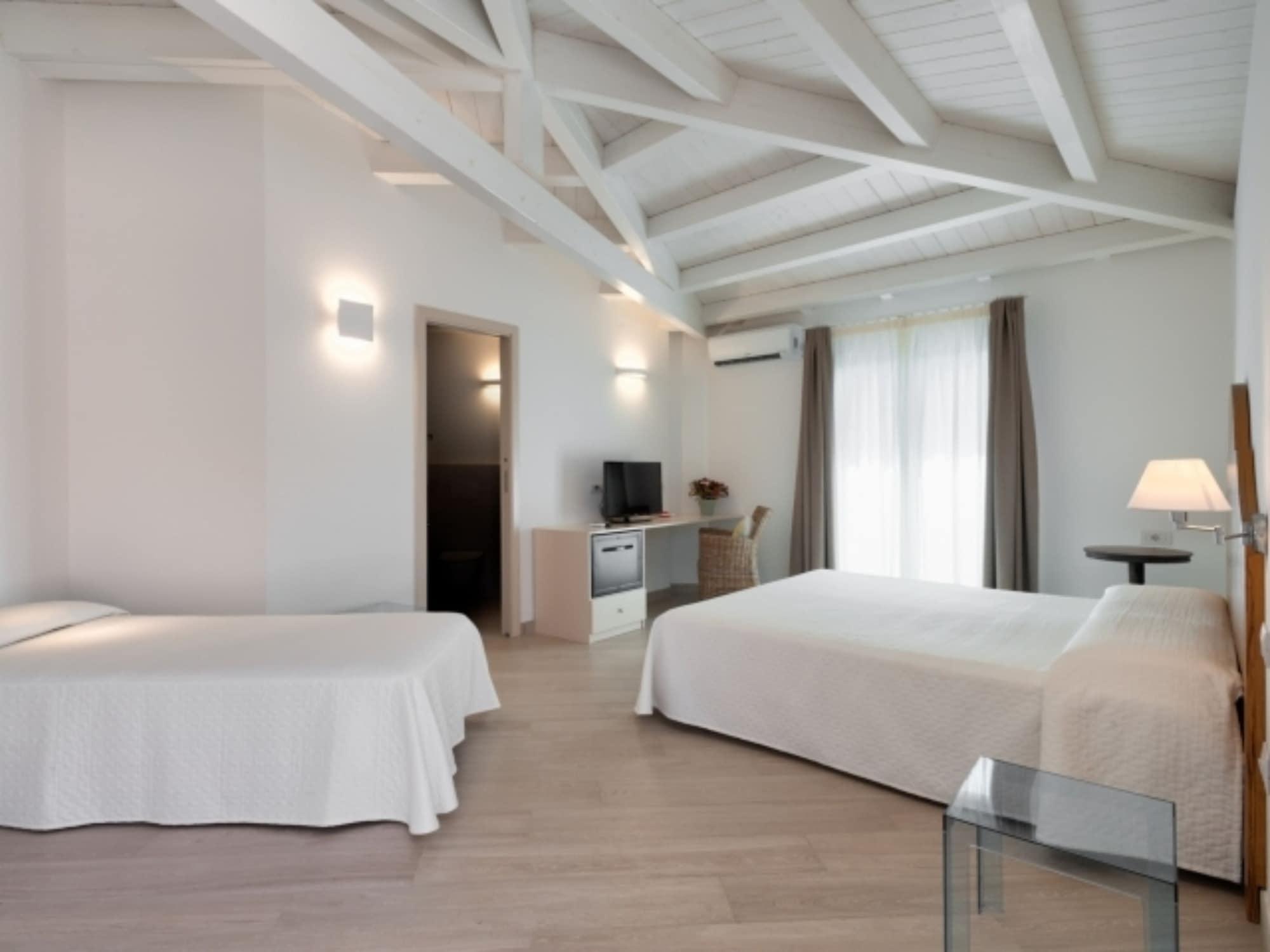 Park Hotel Asinara Stintino Esterno foto